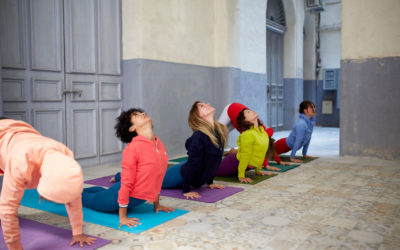 SURYA NAMASKAR : Les bases de la salutation au soleil